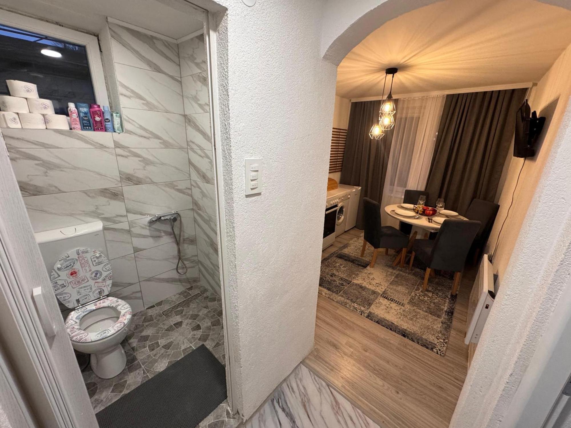 A&e Old Town Apartment *